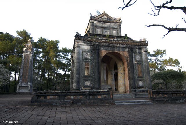 314_tu_duc_tomb_(mausoleum),_1864-1867,_hue,_zentral_vietnam_.jpg